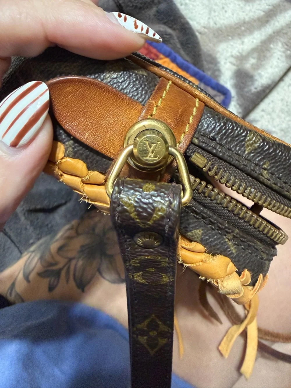 Louis Vuitton Monogram Braided Trim Crossbody Clutch - Tan Accents - Picture 4 of 5